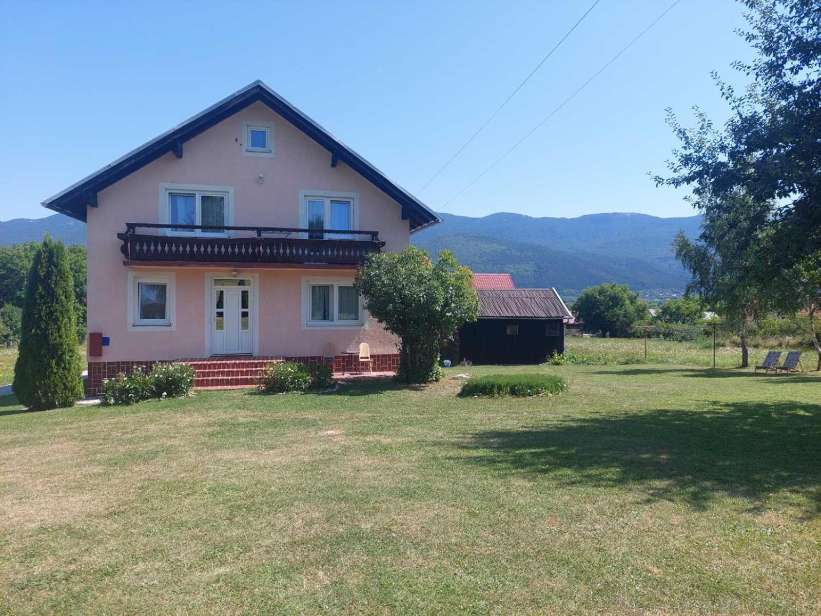 Jelena Hotel Кореница Екстериор снимка