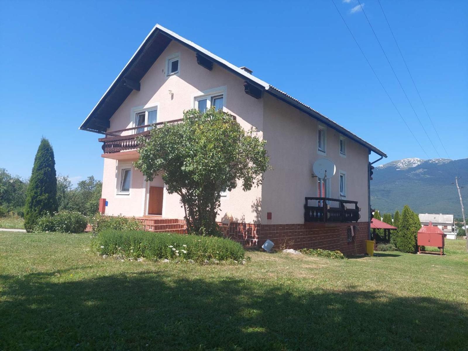 Jelena Hotel Кореница Екстериор снимка
