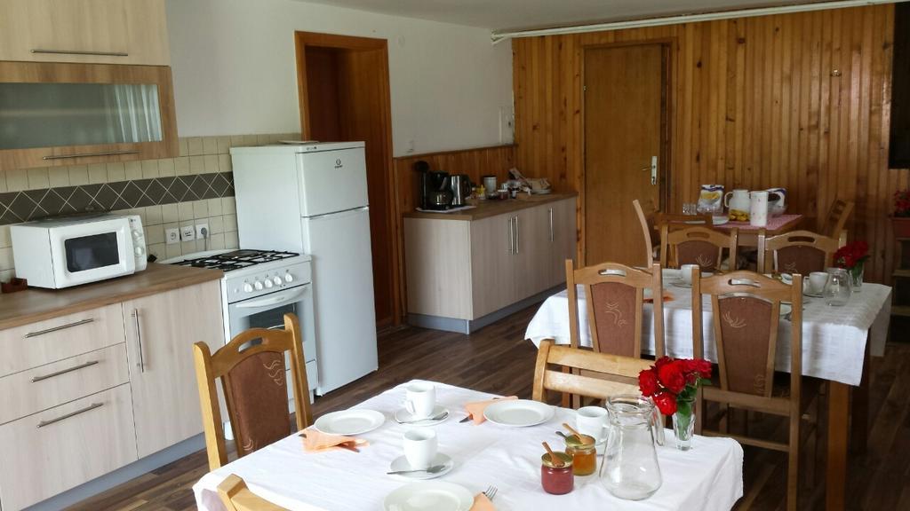 Jelena Hotel Кореница Екстериор снимка
