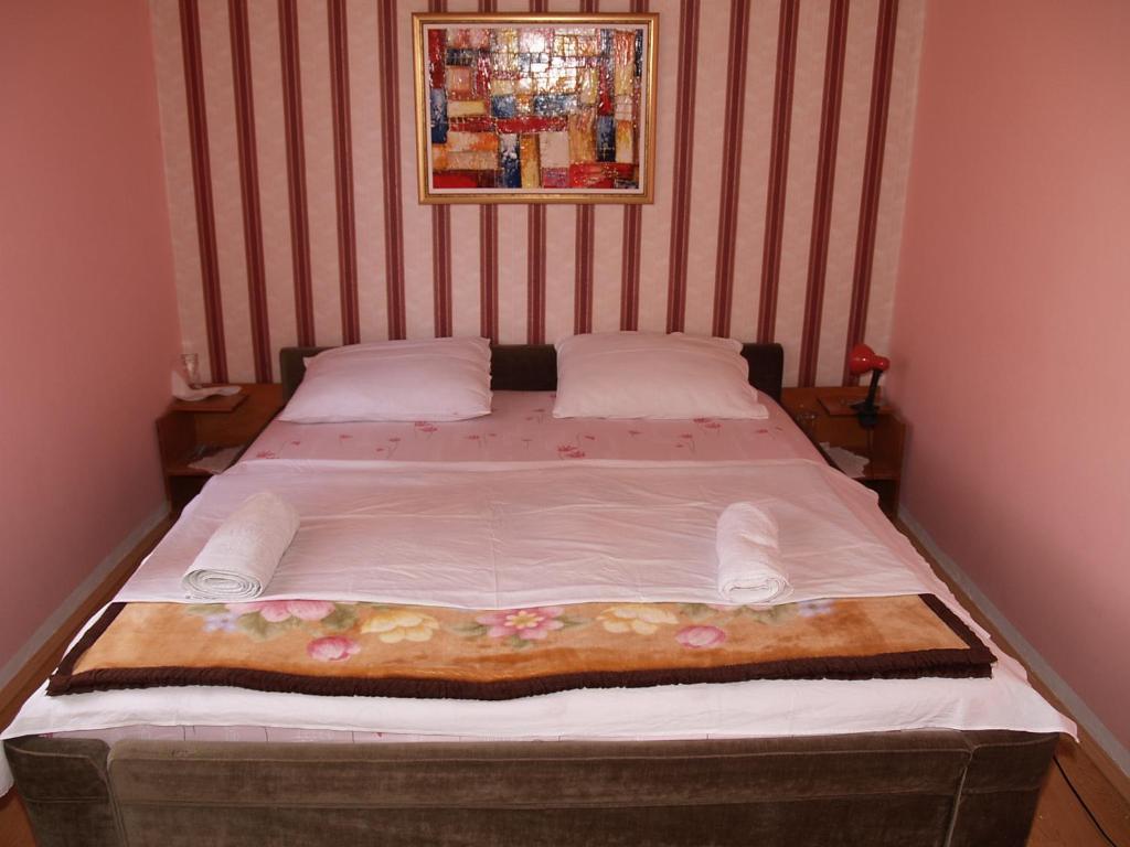 Jelena Hotel Кореница Стая снимка