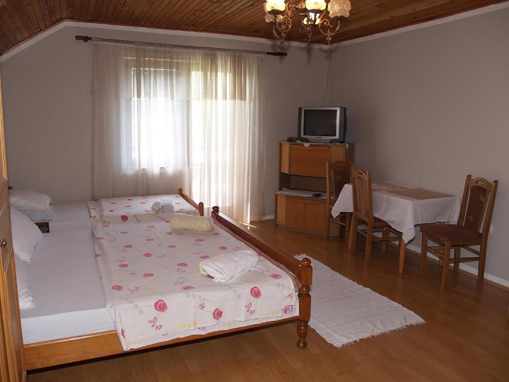 Jelena Hotel Кореница Стая снимка